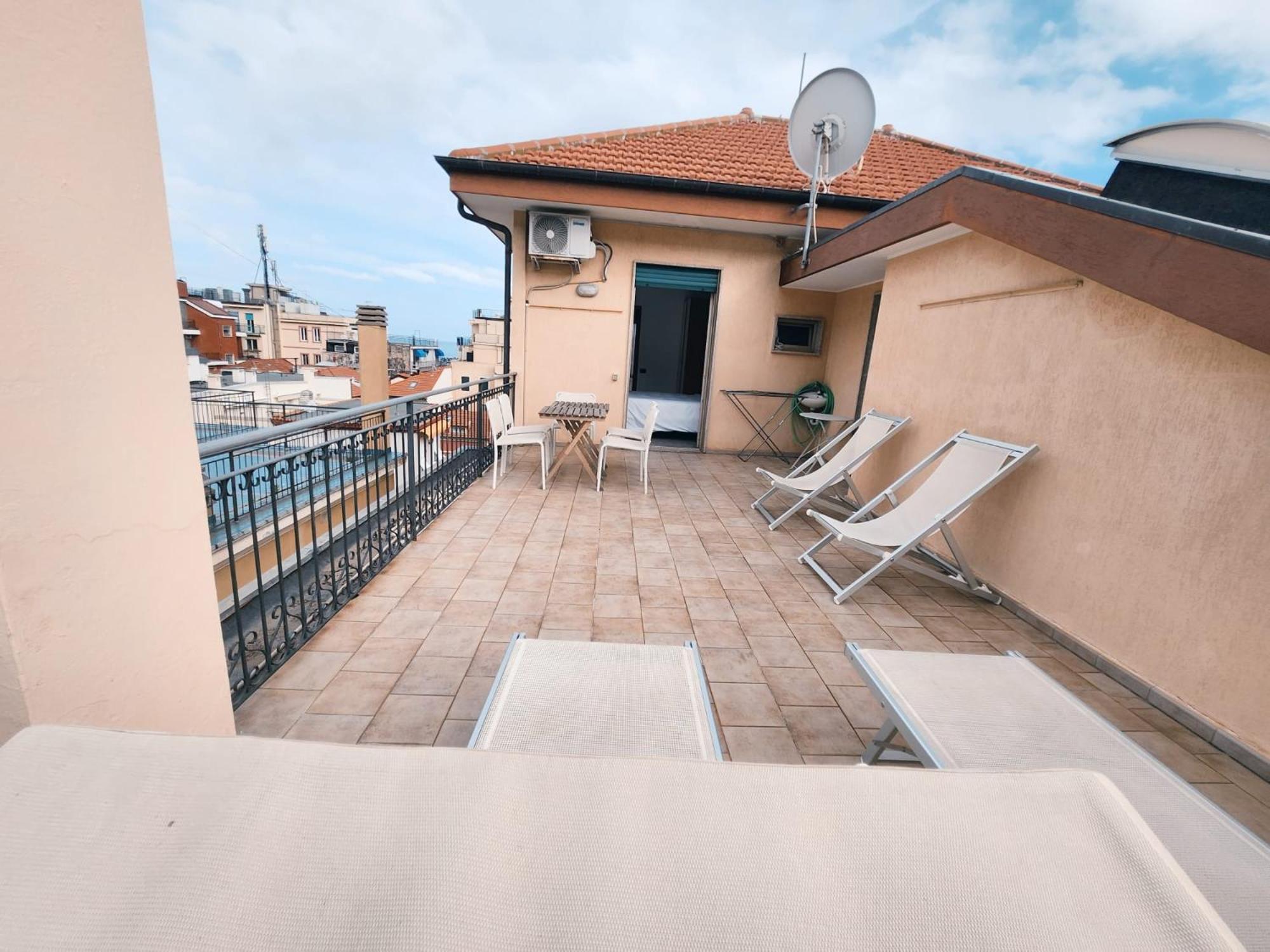 Residence Corallo Alassio Eksteriør billede